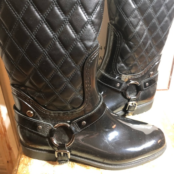 SZ 8-STUART WEITZMAN BLACK CHUNK HEEL QUILTED HEEL BOOTS - Picture 7 of 16